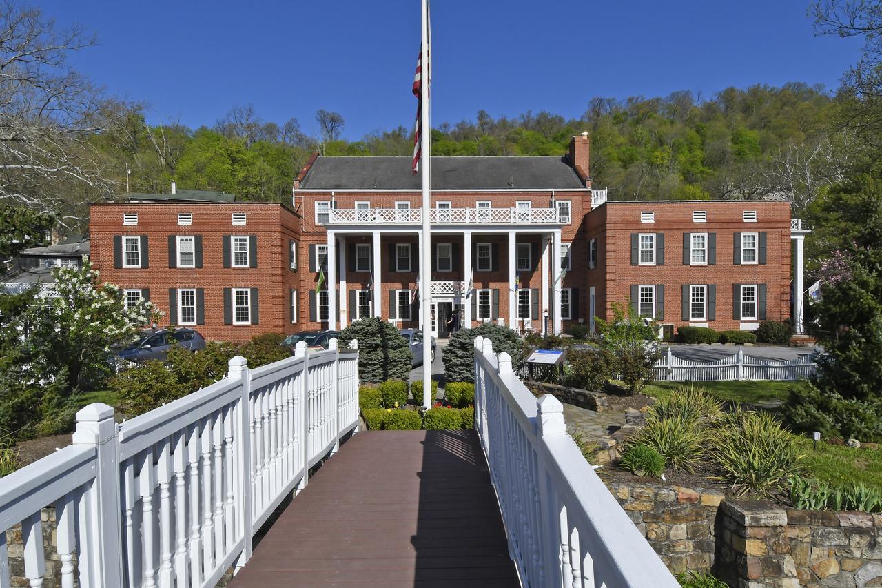 The Country Inn Of Berkeley Springs Bagian luar foto
