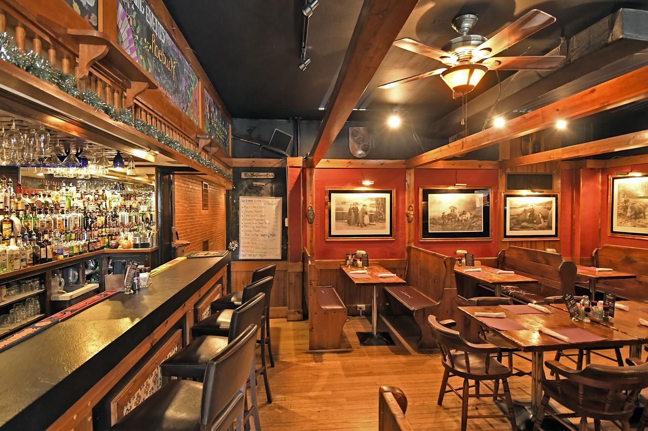 The Country Inn Of Berkeley Springs Bagian luar foto